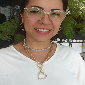 Colar Corrente com Fecho Boia e Coração Fake.